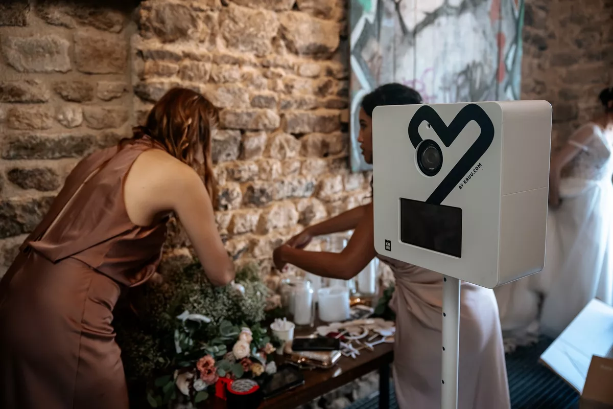 Borne photo compacte et élégante